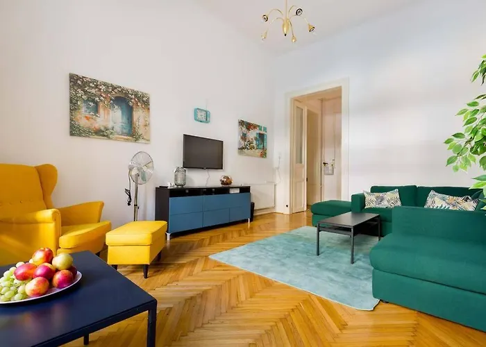 Hidden Gem 1 Bedroom Next To Opera Апартаменты